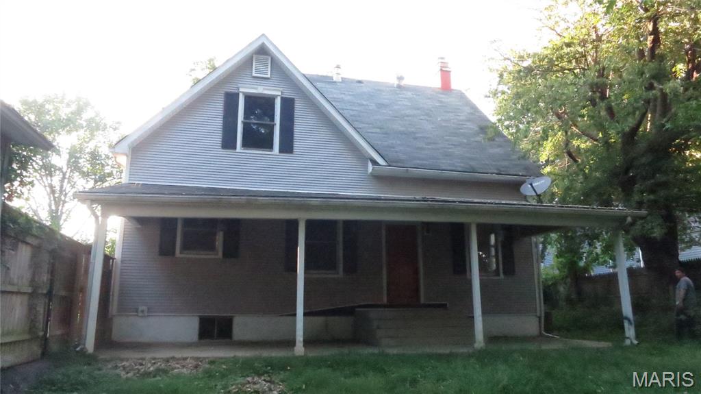 2315 Brown Street Alton, IL 62002 - Photo 4 of 48 Gallery Image 4