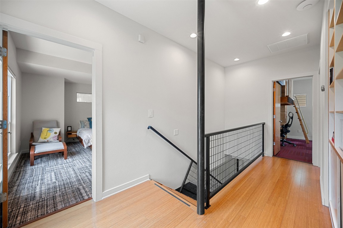 1411 East 2nd Street, Unit B2 Austin, TX 78702 - Photo 12 of 27