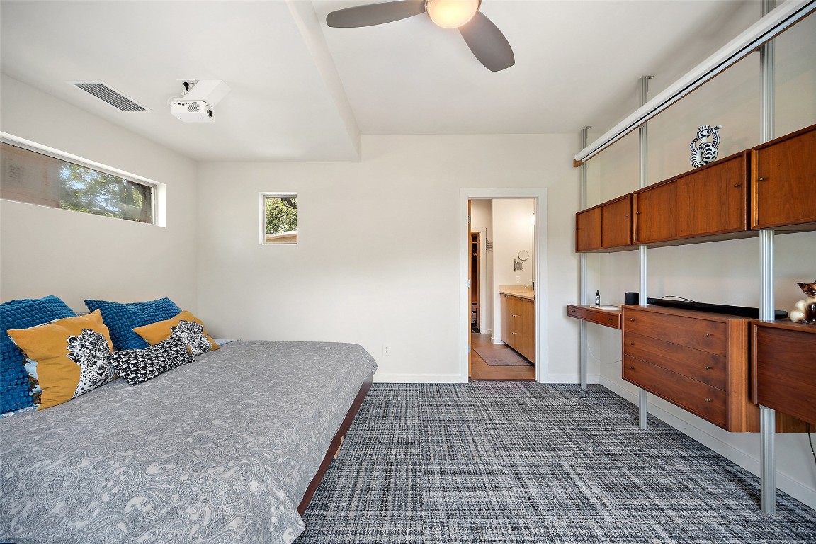 1411 East 2nd Street, Unit B2 Austin, TX 78702 - Photo 14 of 27