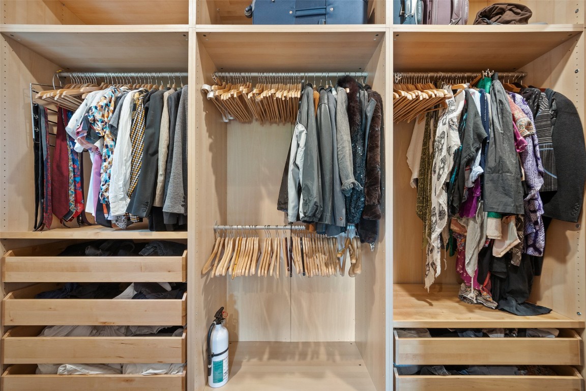 1411 East 2nd Street, Unit B2 Austin, TX 78702 - Photo 15 of 27