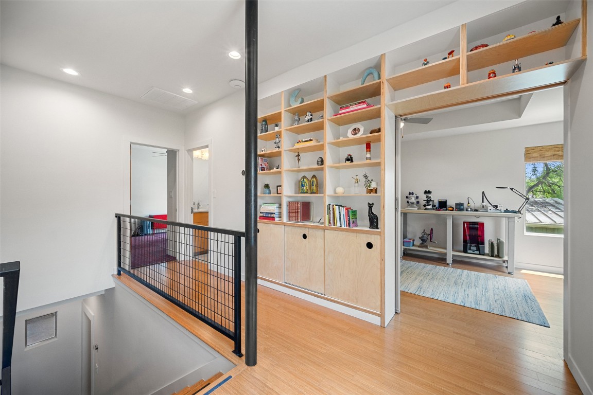 1411 East 2nd Street, Unit B2 Austin, TX 78702 - Photo 19 of 27