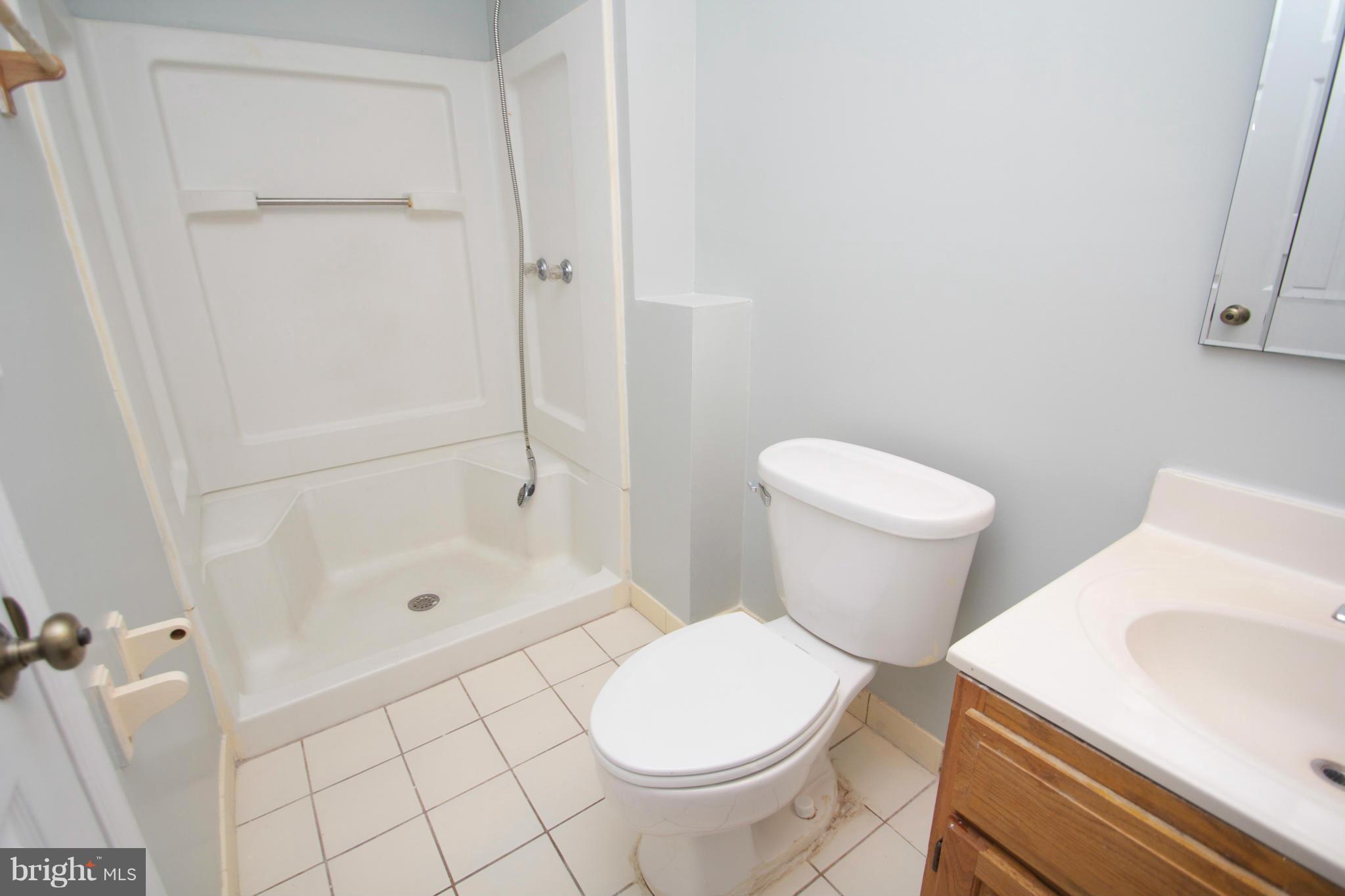 15047 Travert Way Silver Spring, MD 20906 - Photo 16 of 18 Bath