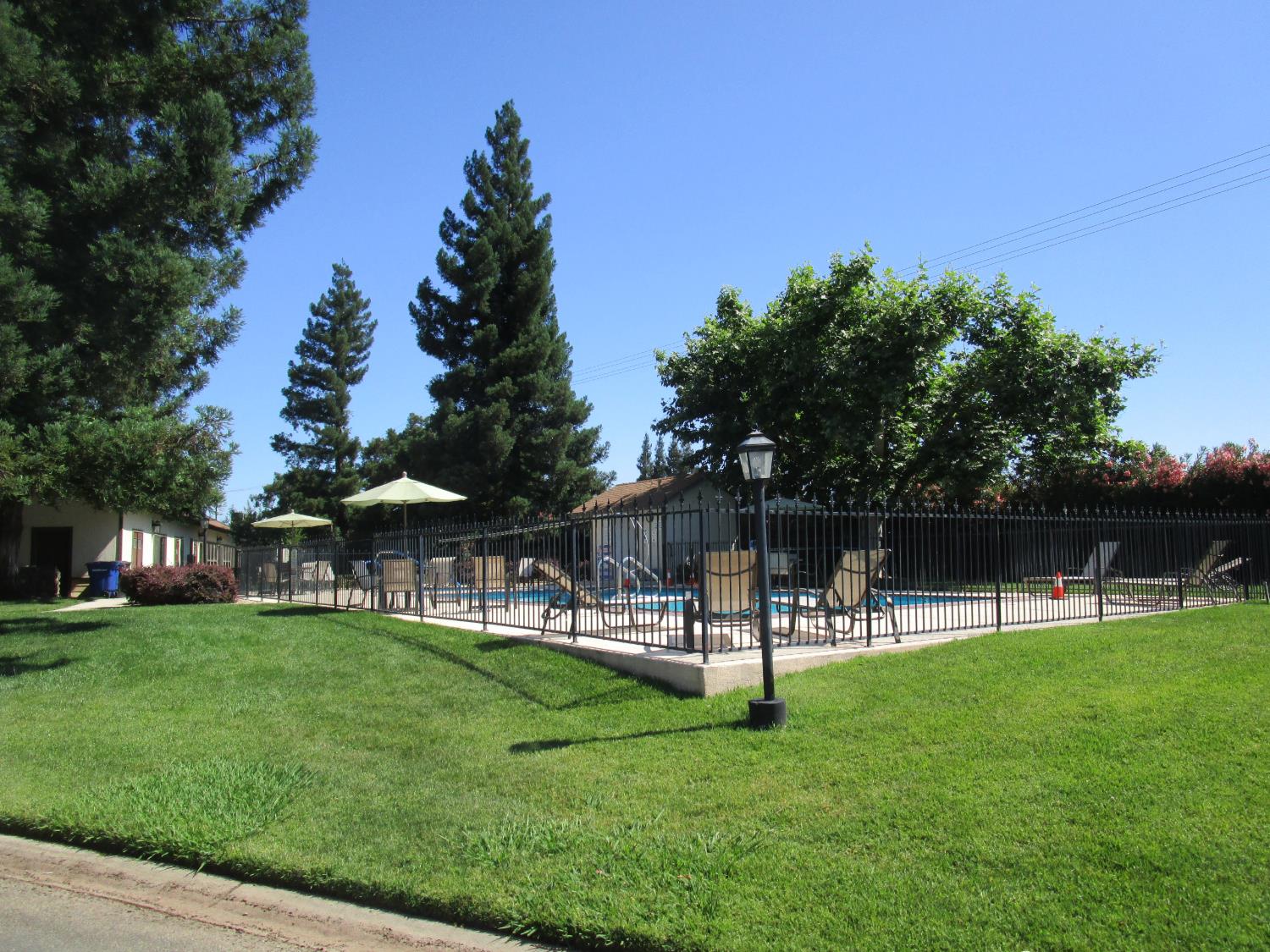 1500 Held Drive, Unit 94 Modesto, CA 95355 - Photo 31 of 32 Pool and Spa