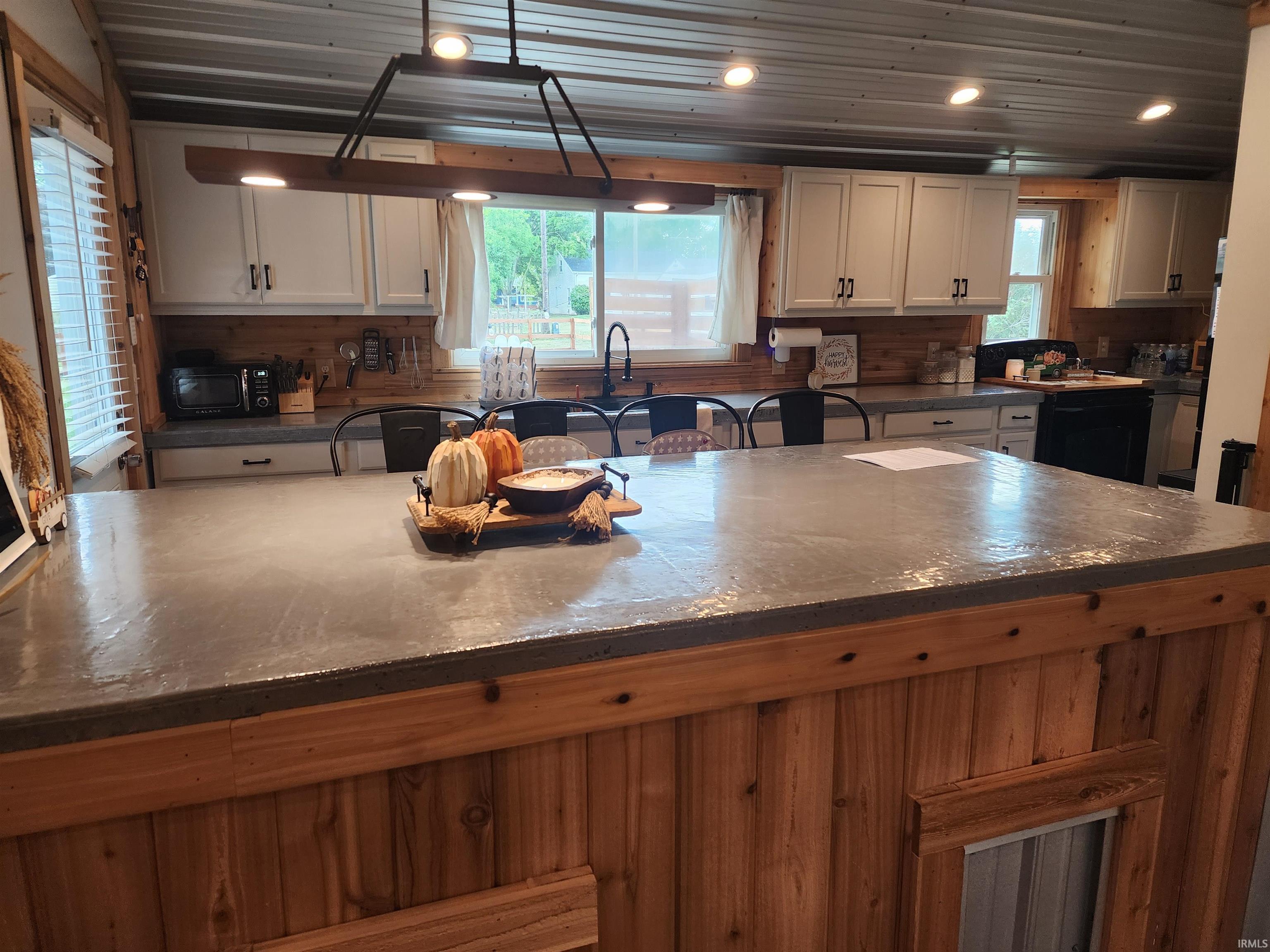6776 Water Street Berne, IN 46711 - Photo 1 of 31