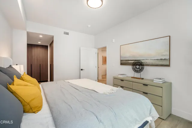 $1,299,000 | 150 South Oak Knoll Avenue, Unit 205, Pasadena, CA 91101