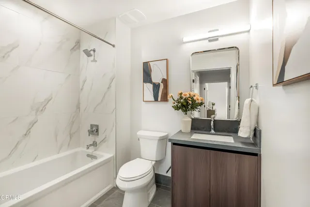 $1,299,000 | 150 South Oak Knoll Avenue, Unit 205, Pasadena, CA 91101