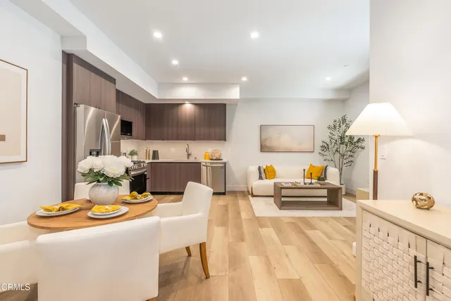 $1,299,000 | 150 South Oak Knoll Avenue, Unit 205, Pasadena, CA 91101