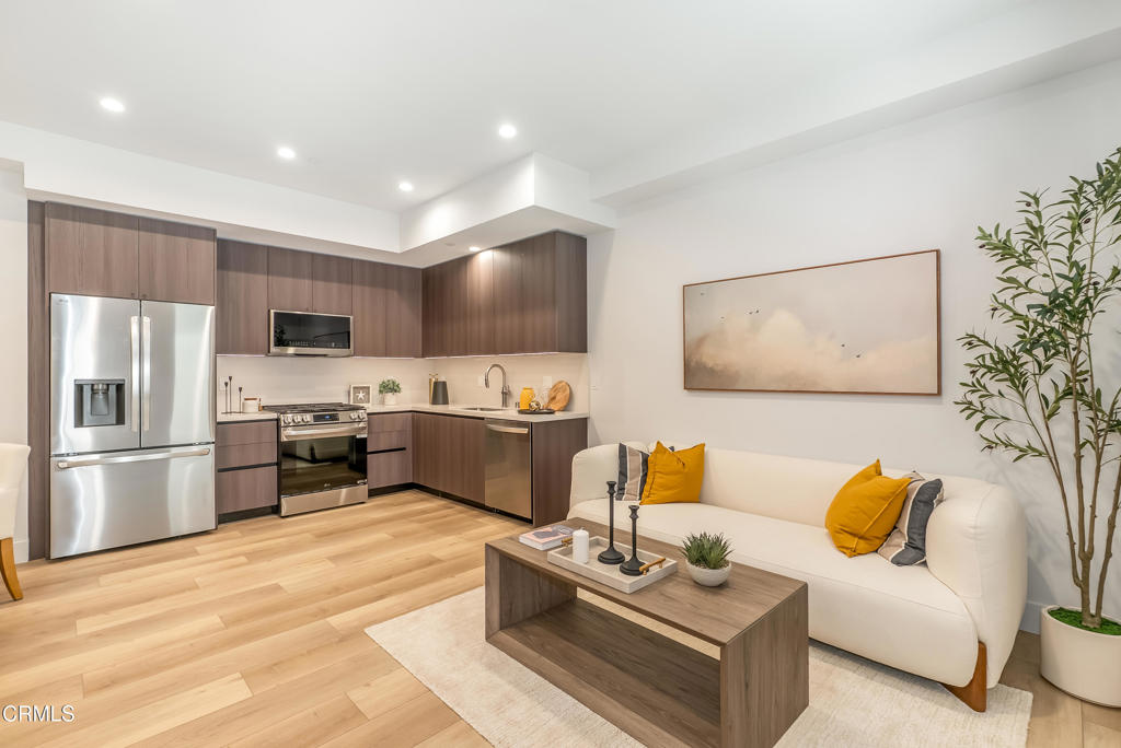 150 South Oak Knoll Avenue, Unit 205 Pasadena, CA 91101 - Photo 10 of 38 DSC01454 2