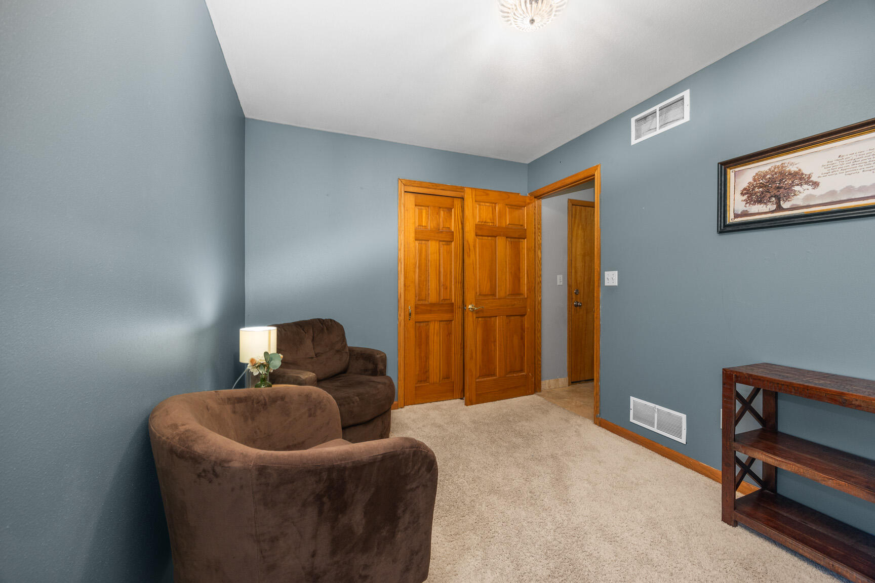 519 2 Rivers Drive Mukwonago, WI 53149 - Photo 17 of 35 1st Floor Bedroom2