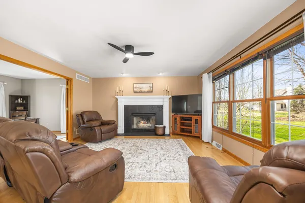 $535,500 | 519 2 Rivers Drive, Mukwonago, WI 53149