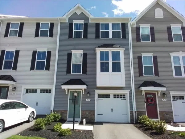 $2,200 | 2027 Cade Drive, Monaca, PA 15061