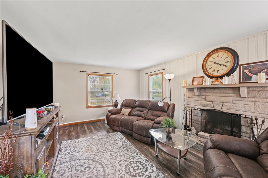 30 North Court Drive Decatur, IL 62526 - Photo 4 of 22