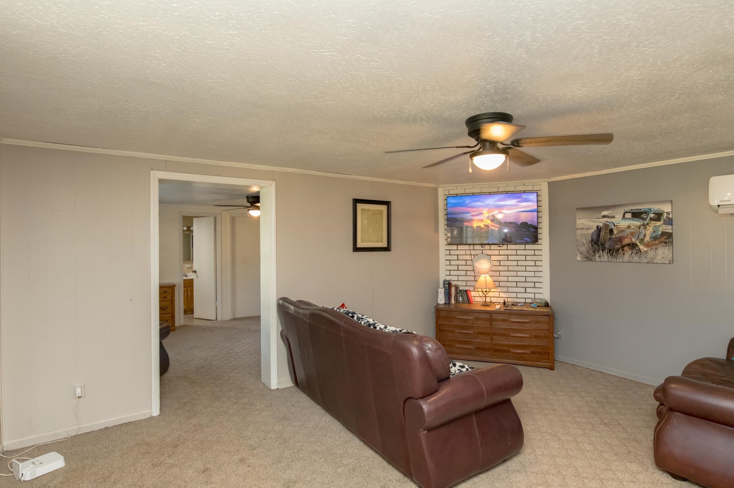 437 Armory Road Galax, VA 24333 - Photo 8 of 40 Gallery Image 8