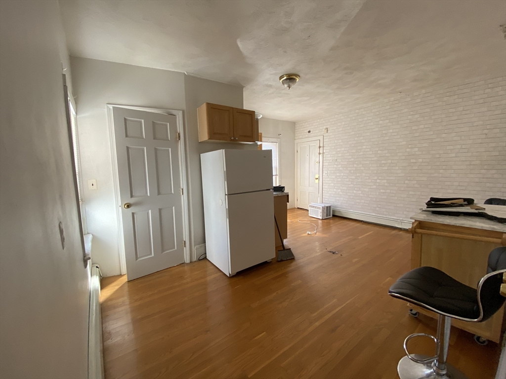 11 Snow Street, Unit 2R Boston, MA 02135 - Photo 6 of 8