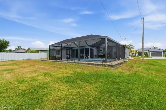 $369,900 | 1212 Southwest 13th Street, Cape Coral, FL 33991