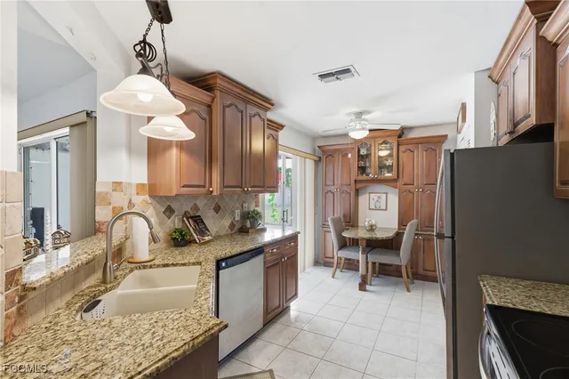 $369,900 | 1212 Southwest 13th Street, Cape Coral, FL 33991