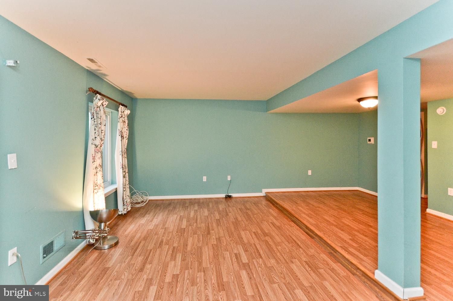 9607 Horizon Run Road, Unit 3D Montgomery Village, MD 20886 - Photo 16 of 30 Living Room