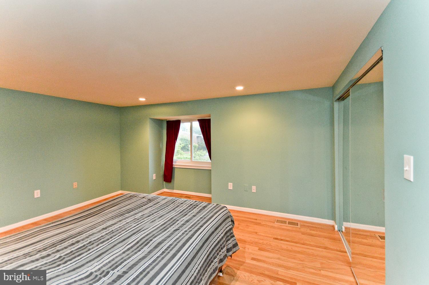 9607 Horizon Run Road, Unit 3D Montgomery Village, MD 20886 - Photo 21 of 30 Huge Master Bedroom with wood floors