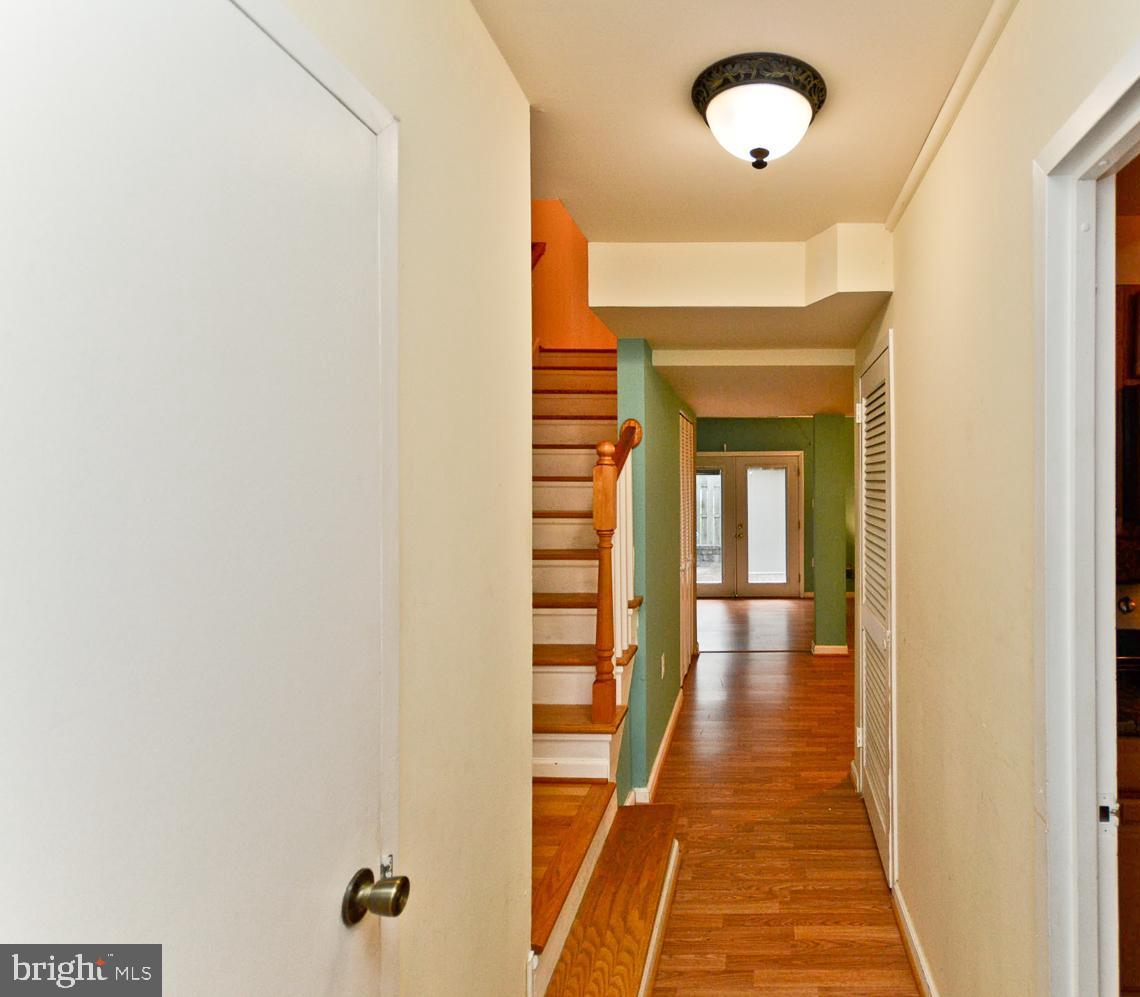 9607 Horizon Run Road, Unit 3D Montgomery Village, MD 20886 - Photo 5 of 30 Foyer