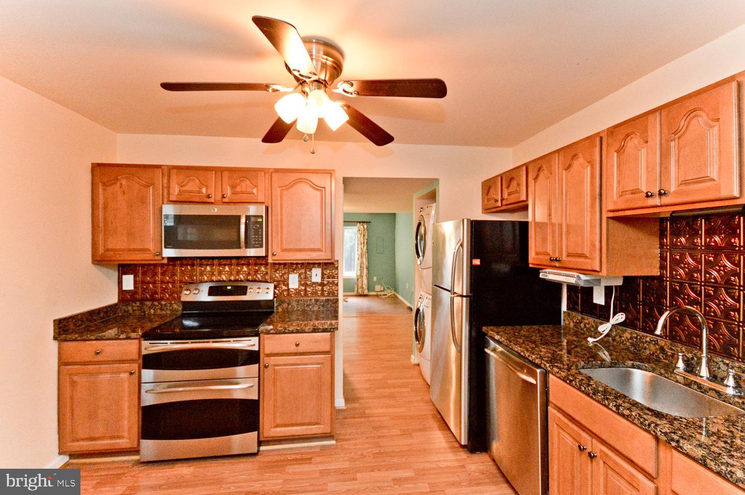 9607 Horizon Run Road, Unit 3D Montgomery Village, MD 20886 - Photo 7 of 30 Updated Kitchen!