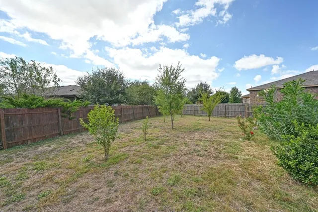 $365,000 | 140 Lynn Crest Bend, Buda, TX 78610