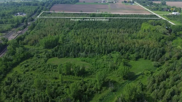 $210,000 | County Road, Unit B1, Oshkosh, WI 54902