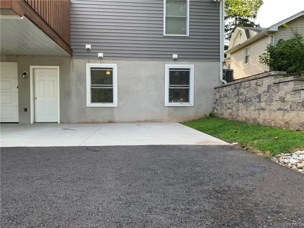 $2,150 | 58 North Grant Avenue, Unit 1, Congers, NY 10920