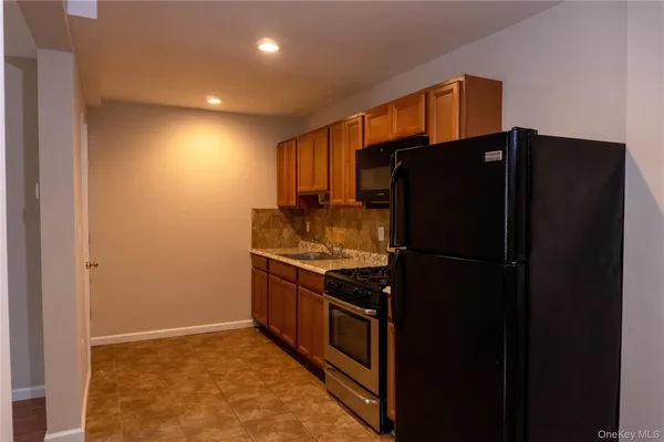 $2,150 | 58 North Grant Avenue, Unit 1, Congers, NY 10920