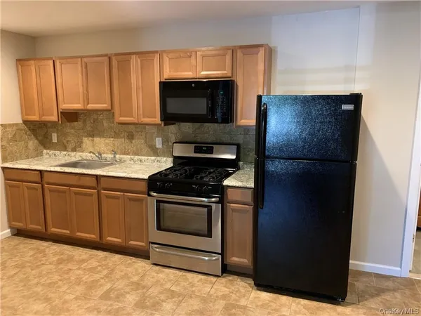 $2,150 | 58 North Grant Avenue, Unit 1, Congers, NY 10920