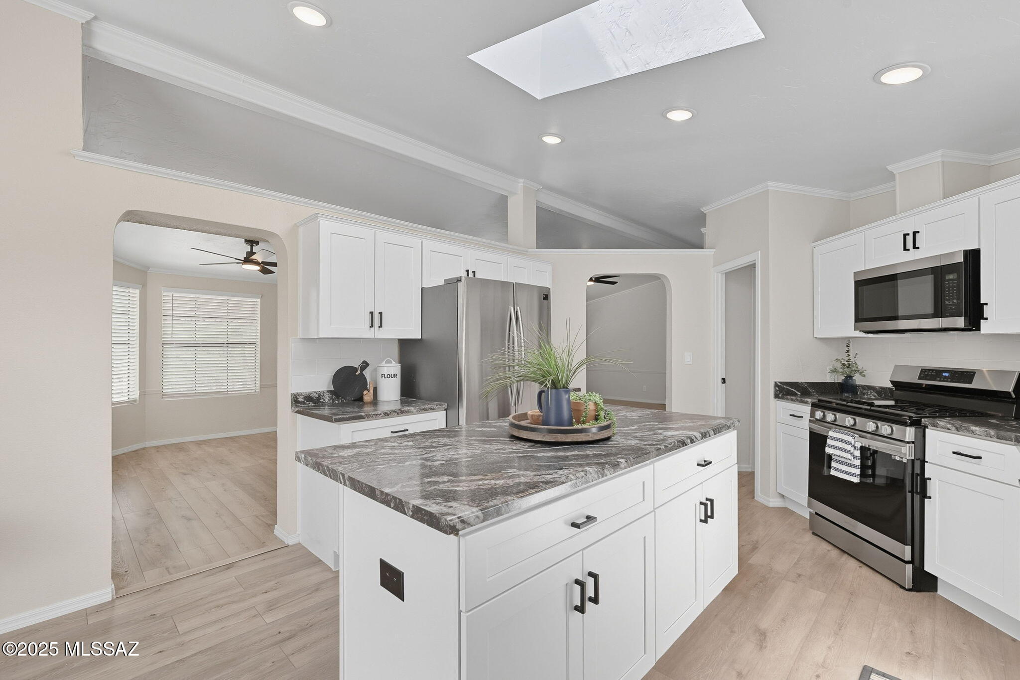 4081 East Rollins Road Tucson, AZ 85739 - Photo 2 of 44 Gas stove, dishwasher, Fridge