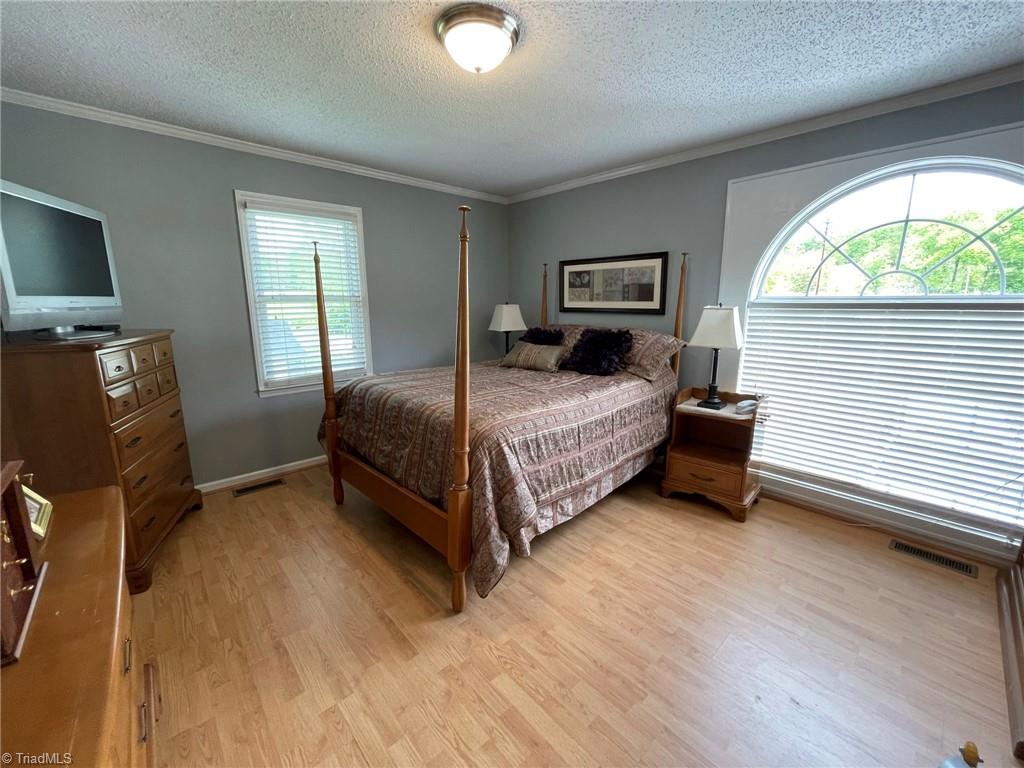 2161 Volunteer Road Pinnacle, NC 27043 - Photo 21 of 37