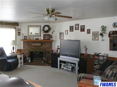 209 South Taylor Road Garrett, IN 46738 - Photo 2 of 14 Gallery Image 2
