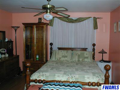 209 South Taylor Road Garrett, IN 46738 - Photo 6 of 14 Gallery Image 6