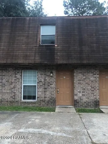 $700 | 109 Rue Royale, Unit A, Lafayette, LA 70507