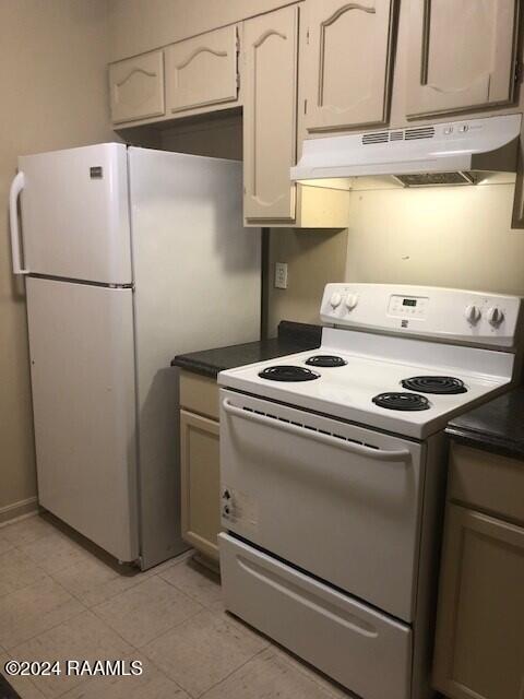 109 Rue Royale, Unit A Lafayette, LA 70507 - Photo 6 of 13 Kitchen