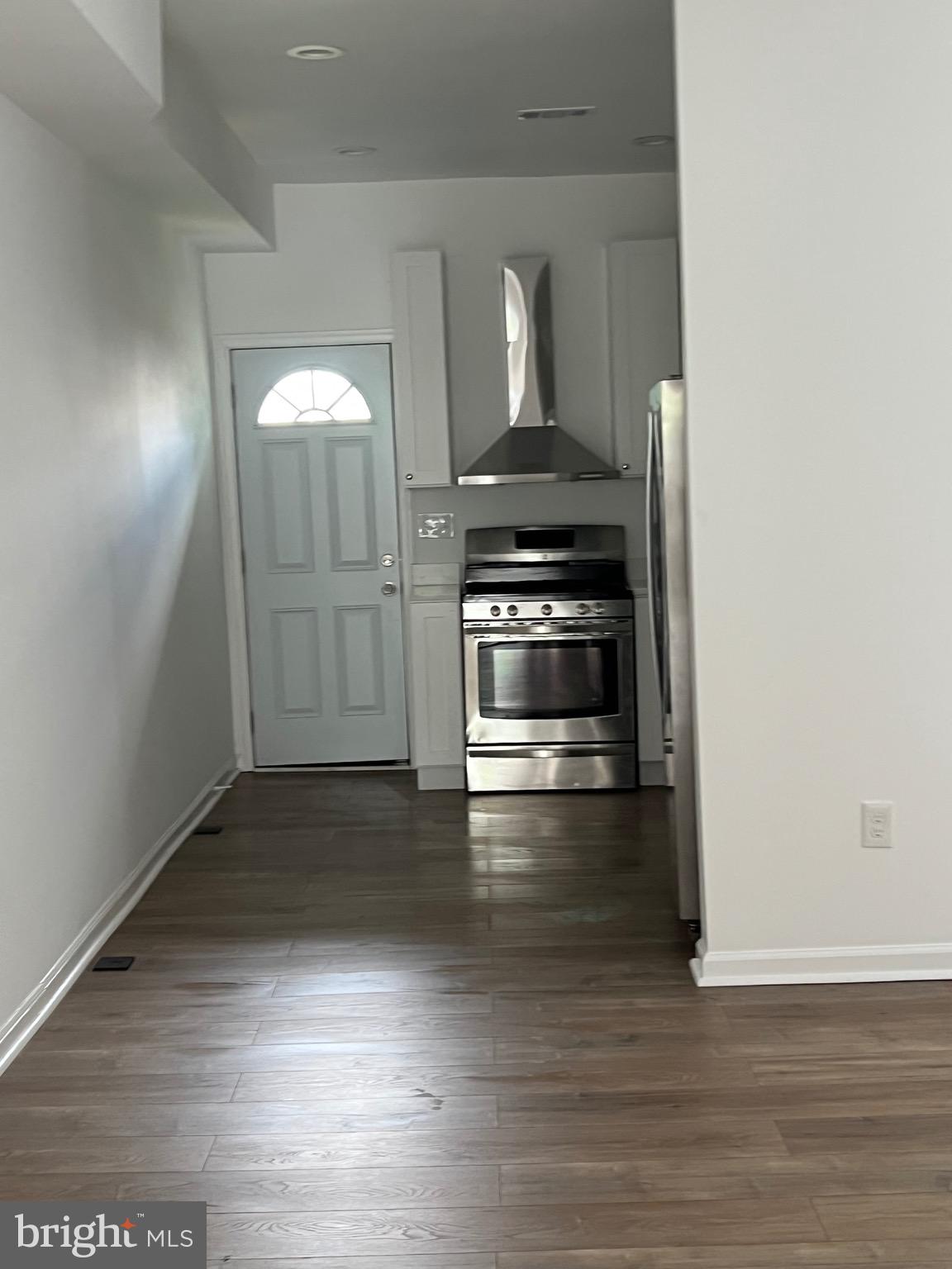 1911 Division Street Baltimore, MD 21217 - Photo 4 of 15