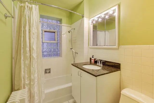 $875,000 | 2245 West Giddings Street, Chicago, IL 60625