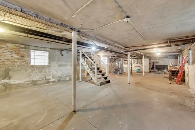 $875,000 | 2245 West Giddings Street, Chicago, IL 60625