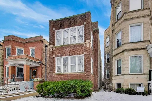 $875,000 | 2245 West Giddings Street, Chicago, IL 60625