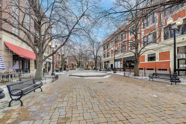 $875,000 | 2245 West Giddings Street, Chicago, IL 60625