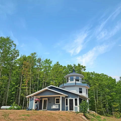 $649,500 | 3756 North Shore Road, La Pointe, WI 54850