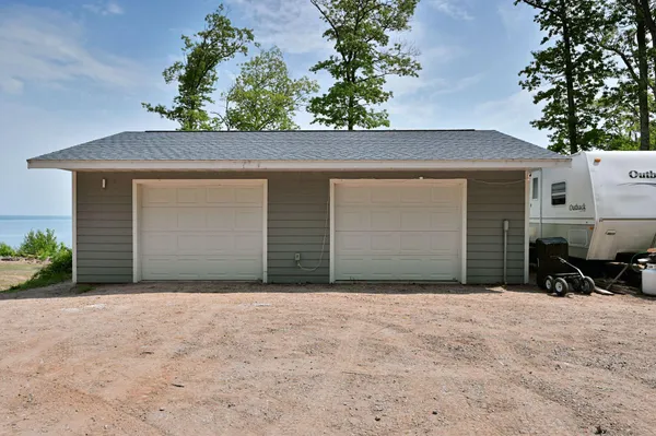 $649,500 | 3756 North Shore Road, La Pointe, WI 54850