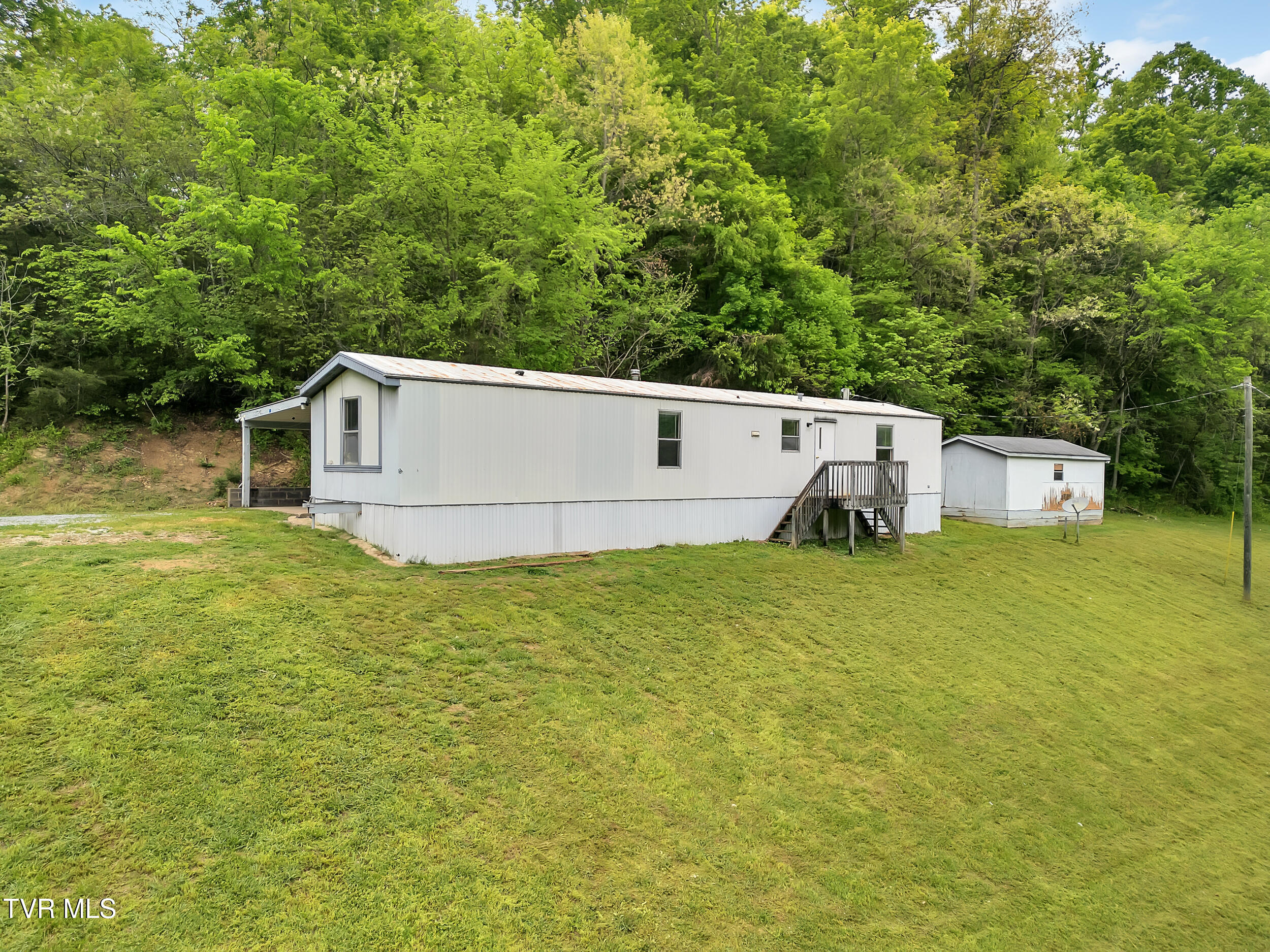 473 Lautner Road Bulls Gap, TN 37711 - Photo 13 of 25 2_02