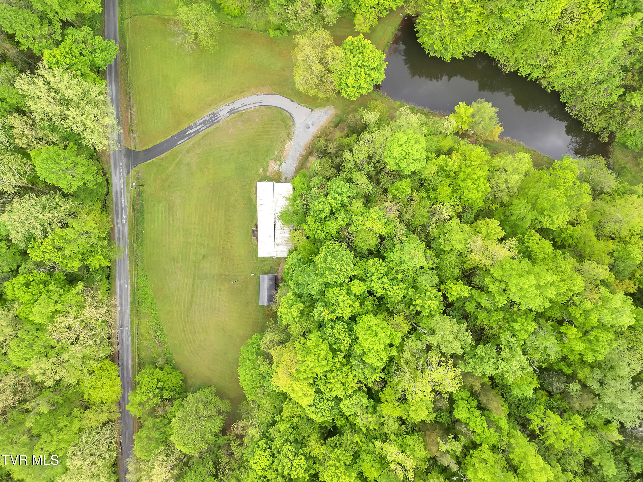 473 Lautner Road Bulls Gap, TN 37711 - Photo 2 of 25 15_06