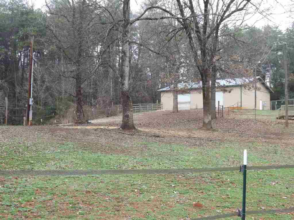 288 Boat Ramp Road Westminster, SC 29693 - Photo 4 of 27 Gallery Image 4