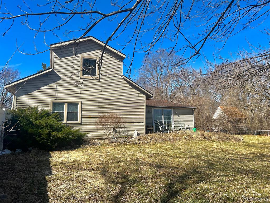 10431 Hegel Road Goodrich, MI 48438 - Photo 7 of 28 Gallery Image 7