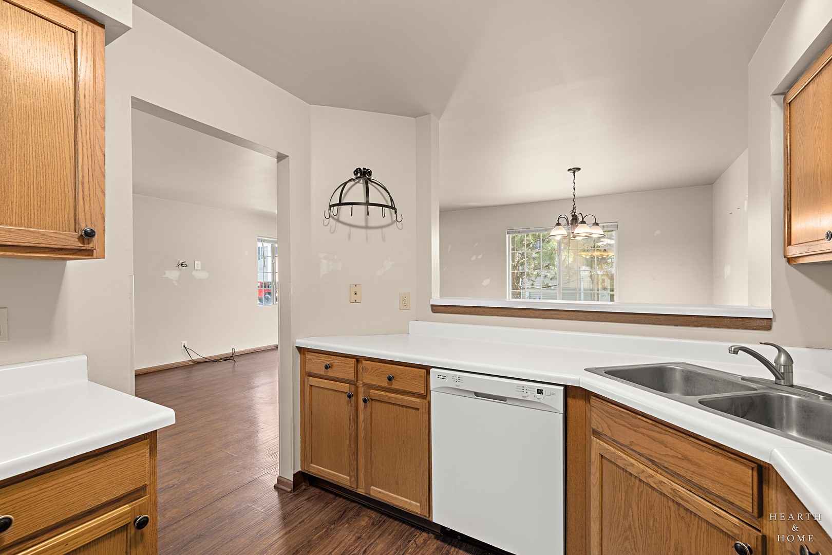 677 Silver Creek Road Woodstock, IL 60098 - Photo 14 of 27