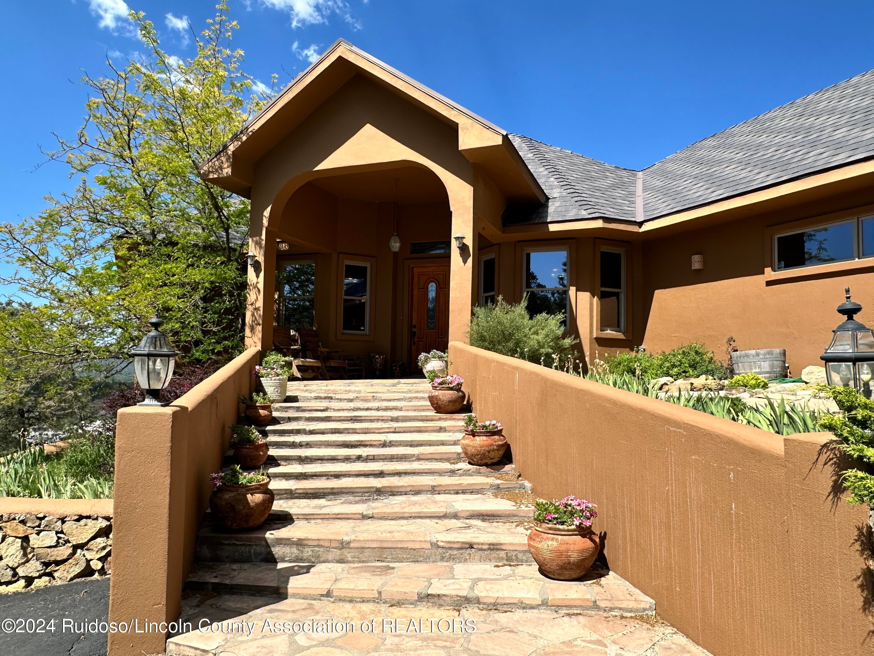 813 Hull Road Ruidoso, NM 88345 - Photo 5 of 59 ENTRY