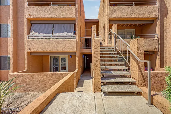 $1,650 | 4704 East Paradise Village Parkway North, Unit 121, Phoenix, AZ 85032