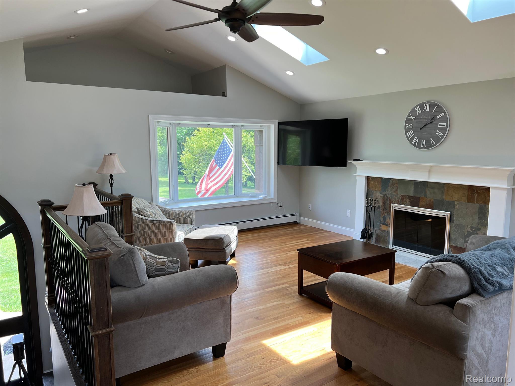 8950 Chambers Road Pinckney, MI 48169 - Photo 4 of 42 Gallery Image 4